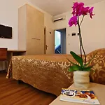 Castiglione Hotell 3*