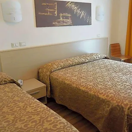 Castiglione 3* Λινιάνο Σαμπιαντόρο