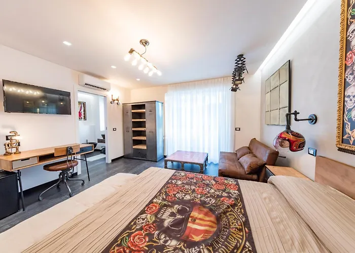 卡斯蒂丽欧内酒店 酒店 利尼亚诺萨比亚多罗