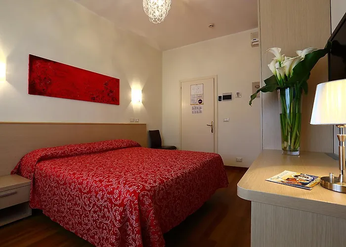 卡斯蒂丽欧内酒店 3* 利尼亚诺萨比亚多罗