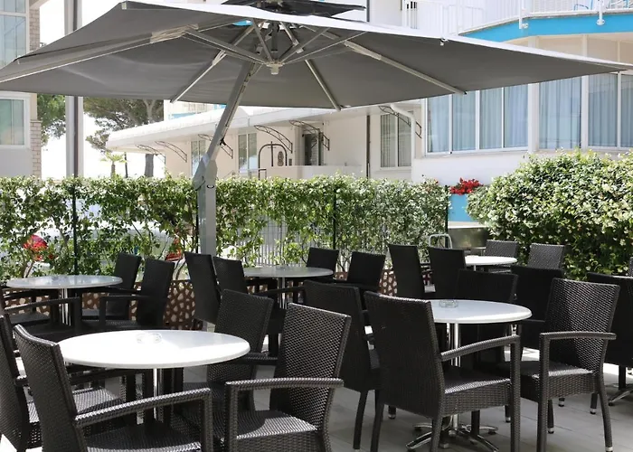 卡斯蒂丽欧内酒店 利尼亚诺萨比亚多罗