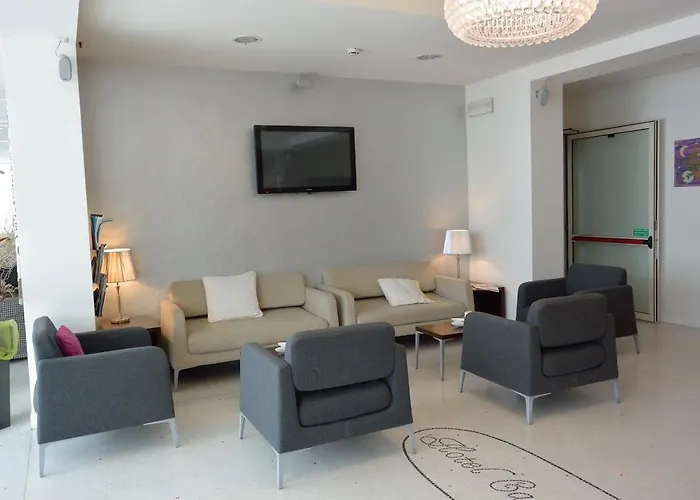 卡斯蒂丽欧内酒店 酒店 3*